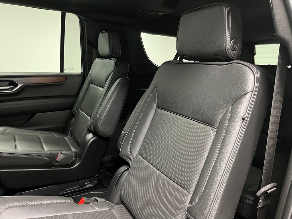 Used 2025 GMC Yukon XL Denali w/ Sun & Power Step Package AWD/4WD image 47