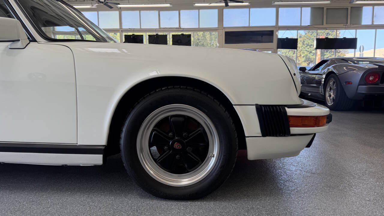 Used 1987 Porsche 911 Carrera RWD image 56