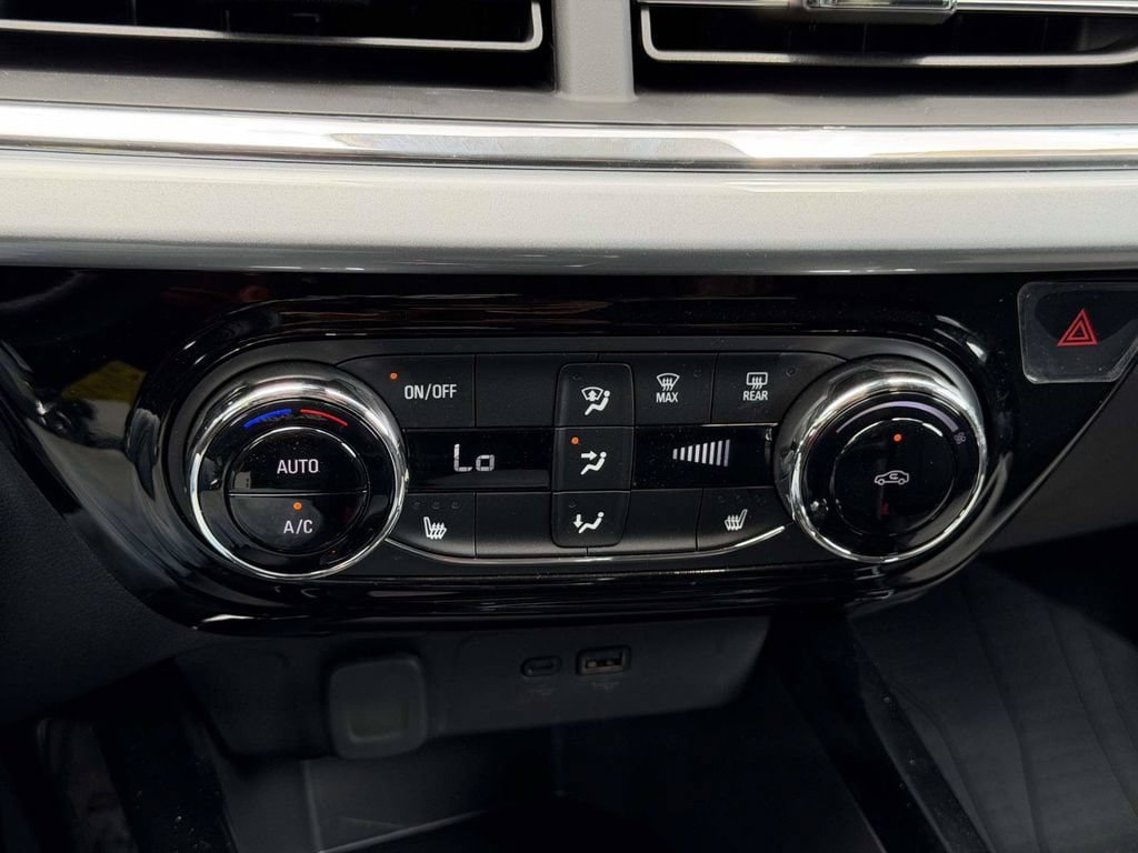 New 2026 Chevrolet Trax LT w/ Driver Confidence Package FWD image 6