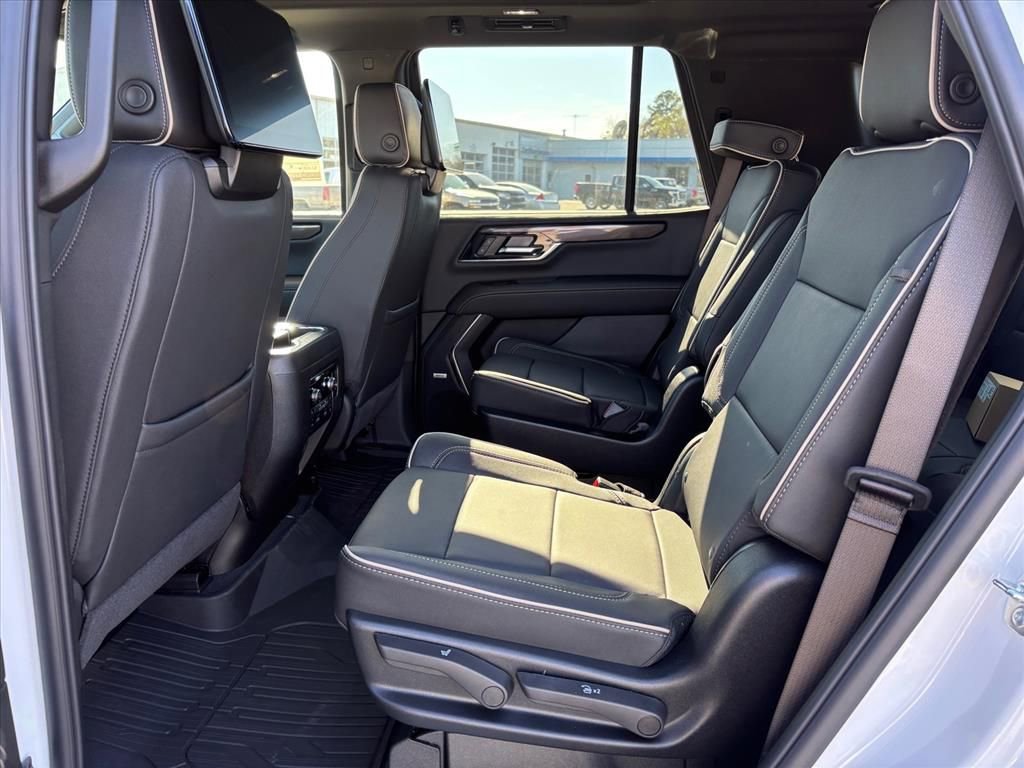 New 2026 GMC Yukon Elevation w/ Elevation Premium Package AWD/4WD image 12