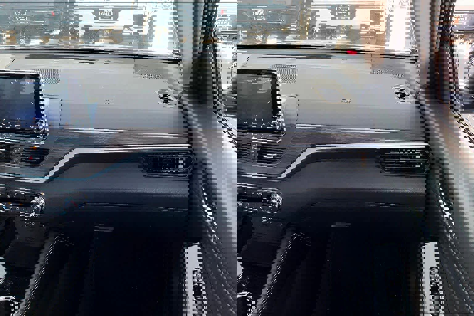 Certified 2023 Nissan Altima 2.5 SV image 16