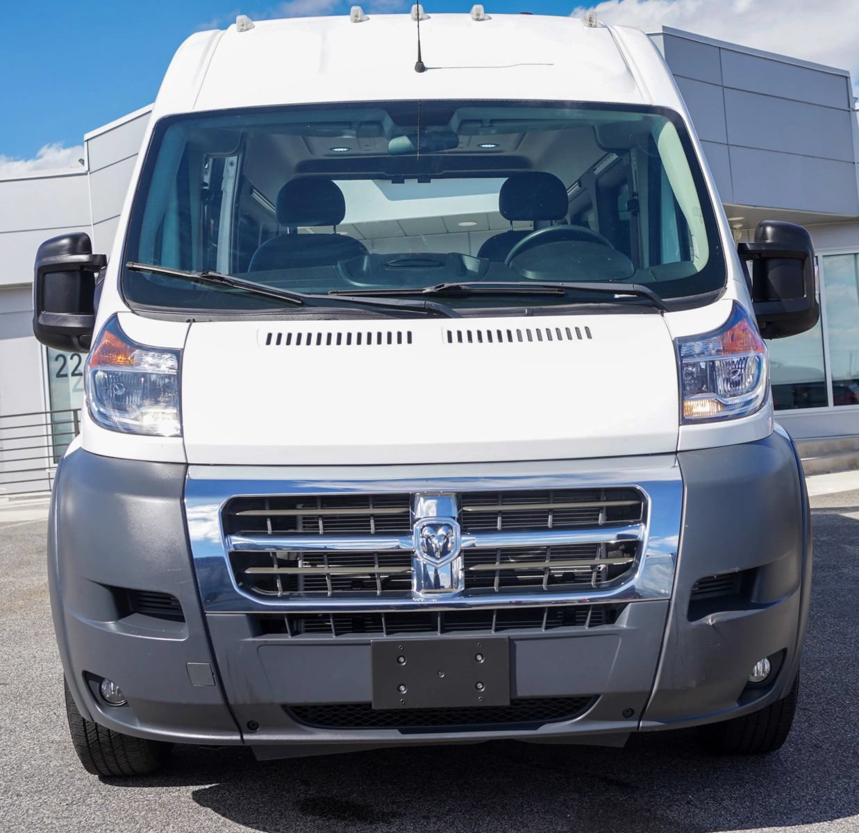 Used 2016 RAM ProMaster 2500 w/ Premium Appearance Group FWD image 14