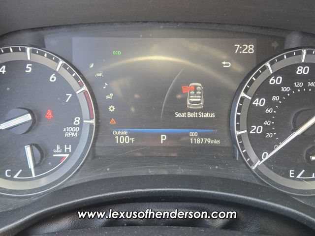 Used 2020 Toyota Highlander XLE FWD image 32
