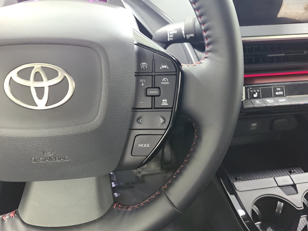 Used 2024 Toyota Prius Prime FWD image 24