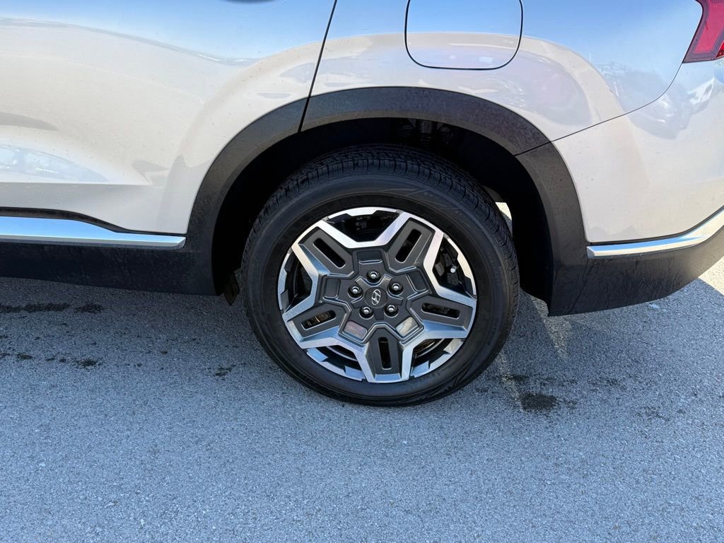 Used 2022 Hyundai Santa Fe SEL Premium image 25