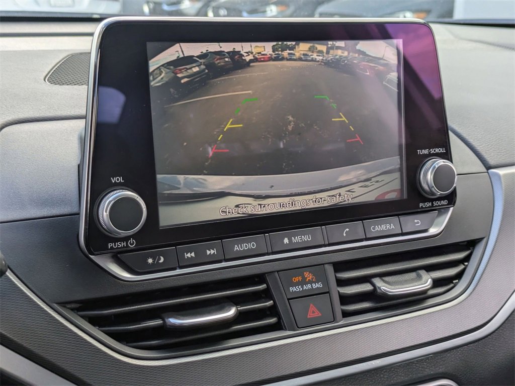 Used 2025 Nissan Altima 2.5 SR image 17