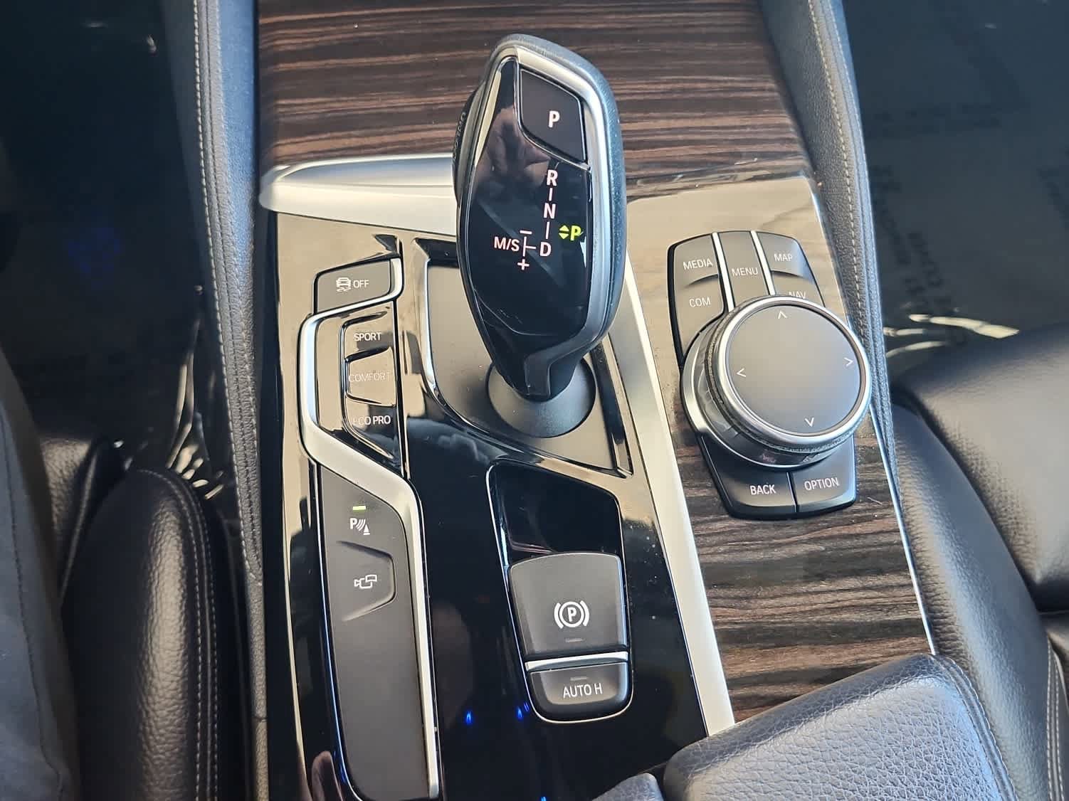 Used 2017 BMW 530i RWD image 15