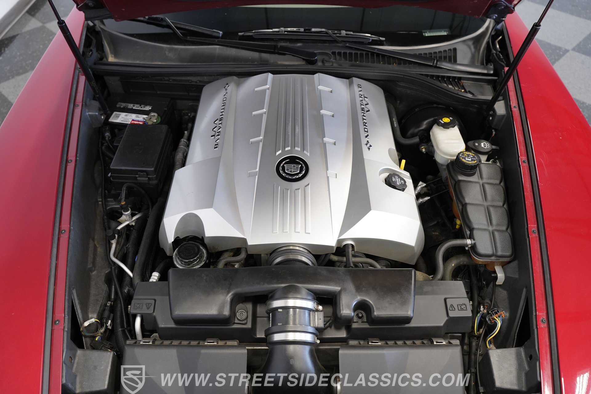 Used 2005 Cadillac XLR image 4