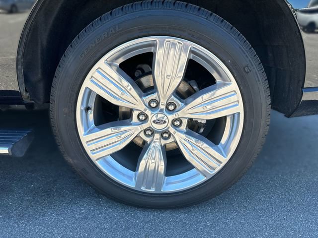 Used 2023 Ford Expedition Platinum AWD/4WD image 10