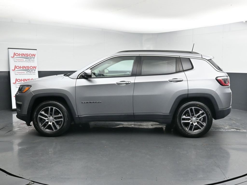 Used 2019 Jeep Compass Latitude w/ Popular Equipment Group image 5