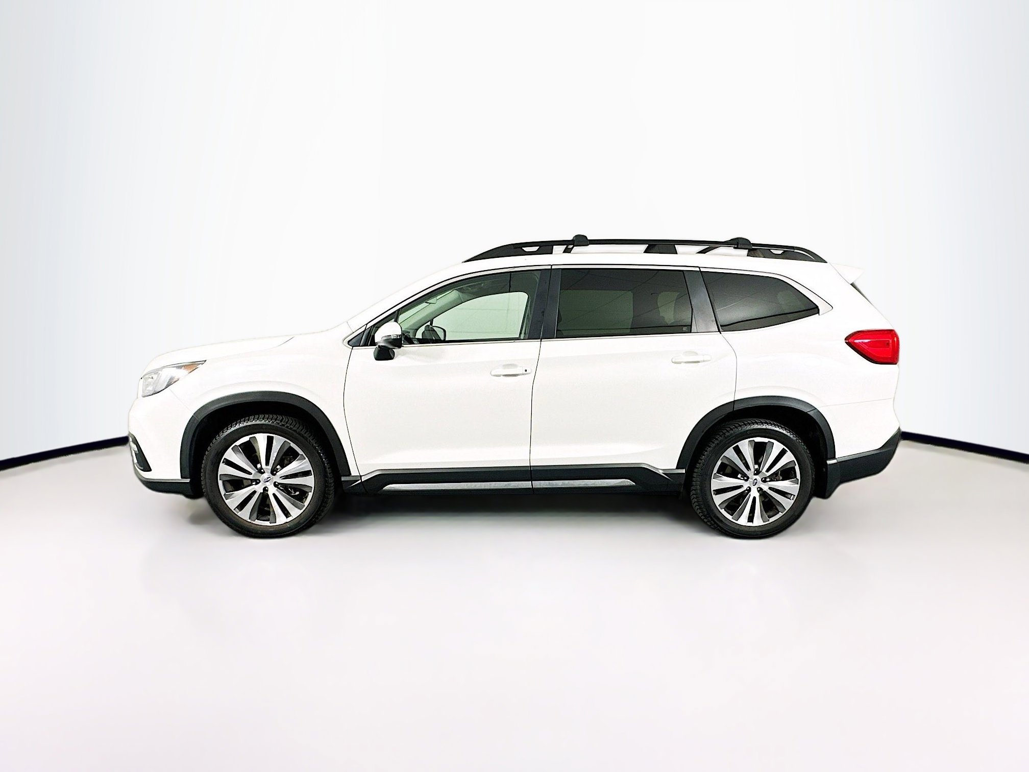 Used 2022 Subaru Ascent Limited w/ Technology Package image 4