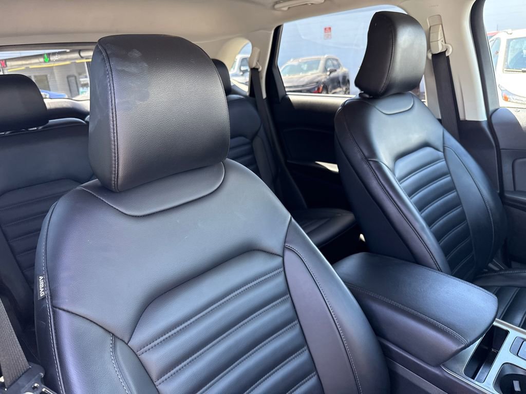 Used 2024 Ford Edge SEL AWD/4WD image 12