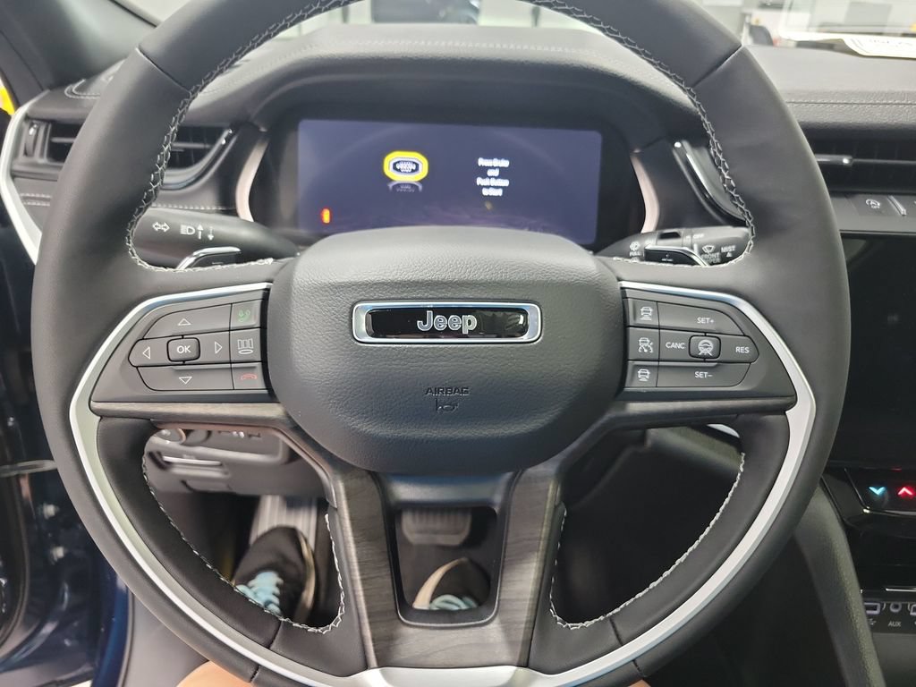 New 2026 Jeep Grand Cherokee L Limited AWD/4WD image 15