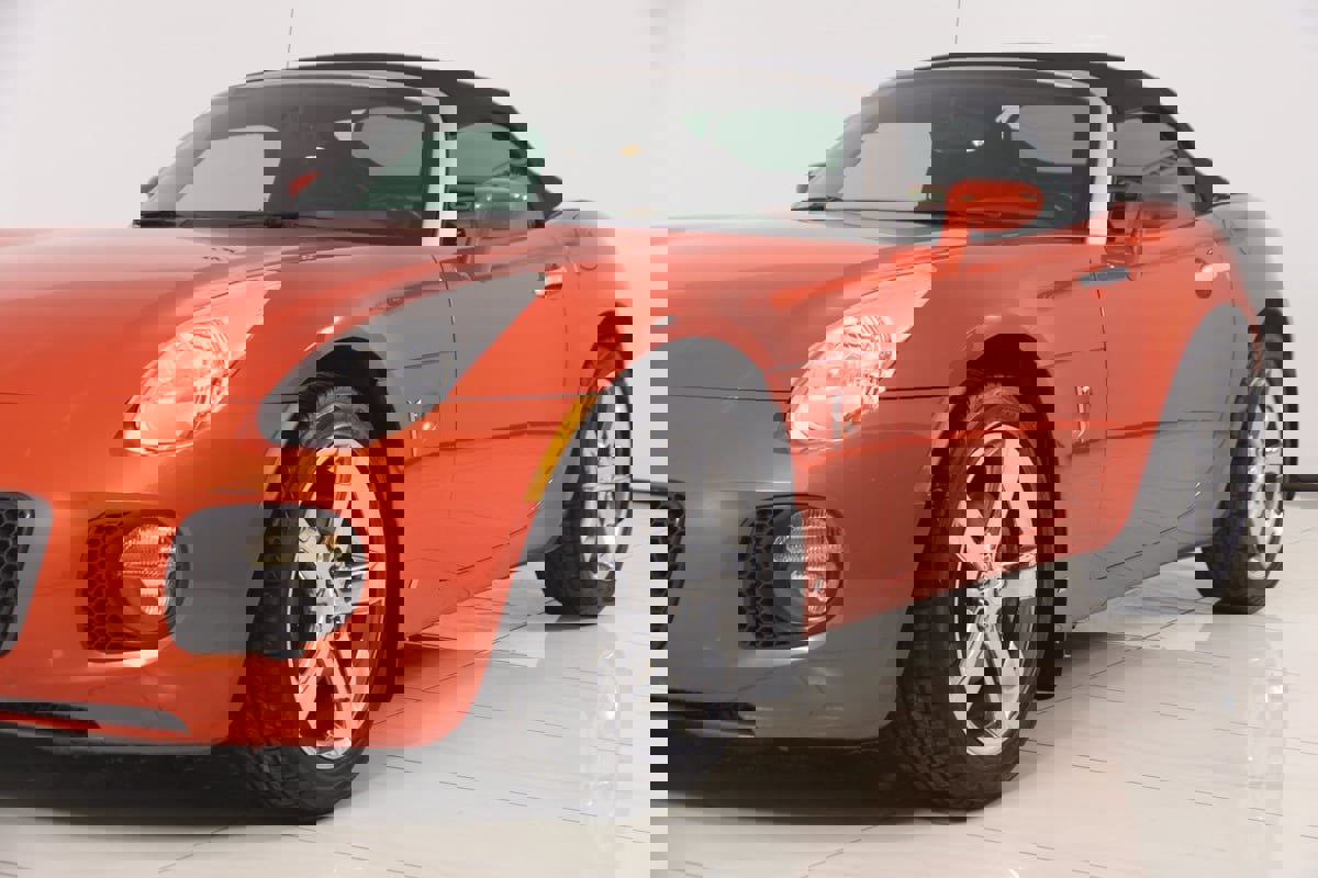 Used 2008 Pontiac Solstice GXP w/ Premium Package image 49