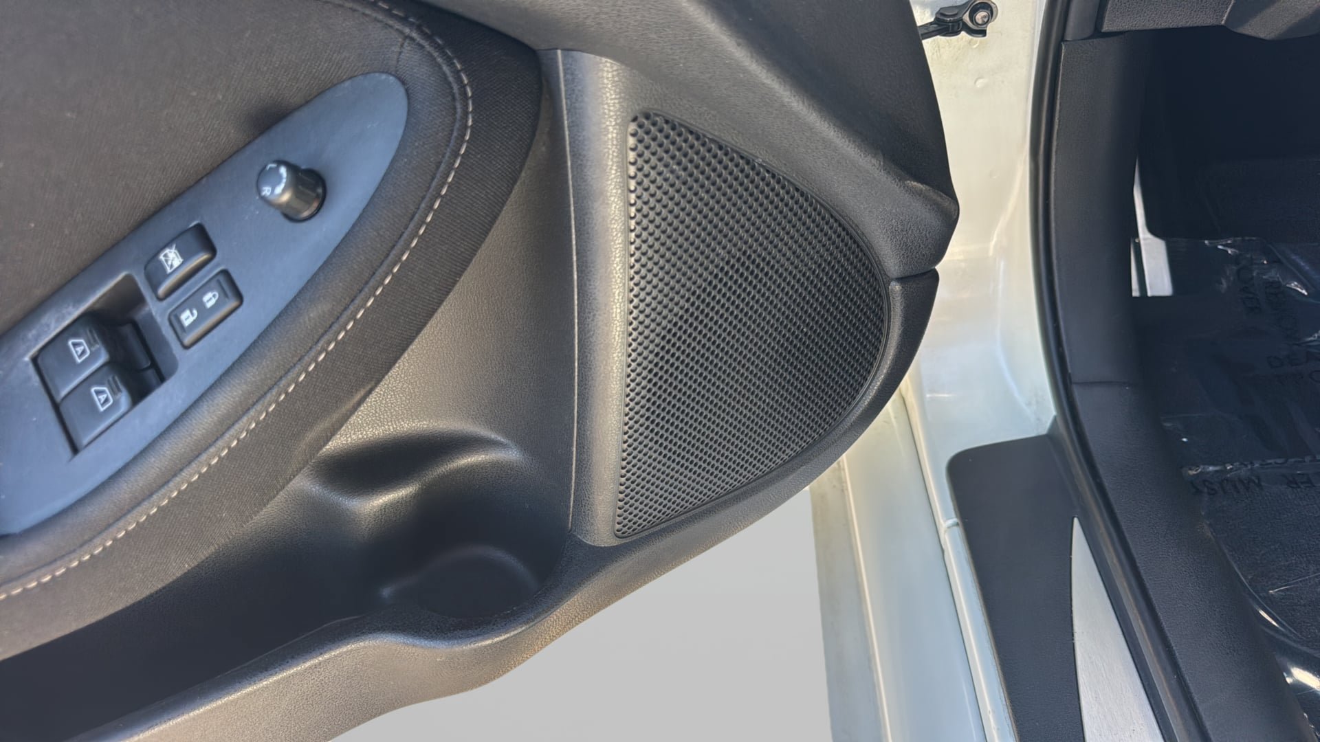 Used 2013 Nissan 370Z Coupe RWD image 21