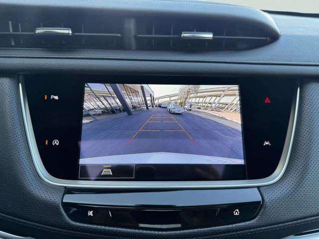 Used 2024 Cadillac XT6 Luxury w/ LPO, Floor Liner Package FWD image 35