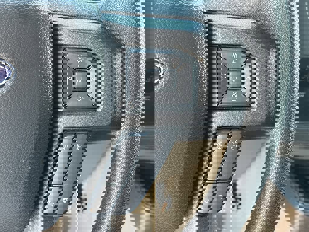 Used 2023 Ford E-450 and Econoline 450 Super Duty w/ Power Windows & Locks Group image 24