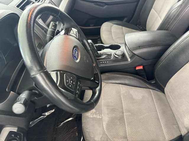 Used 2017 Ford Explorer XLT w/ Equipment Group 202A AWD/4WD image 20