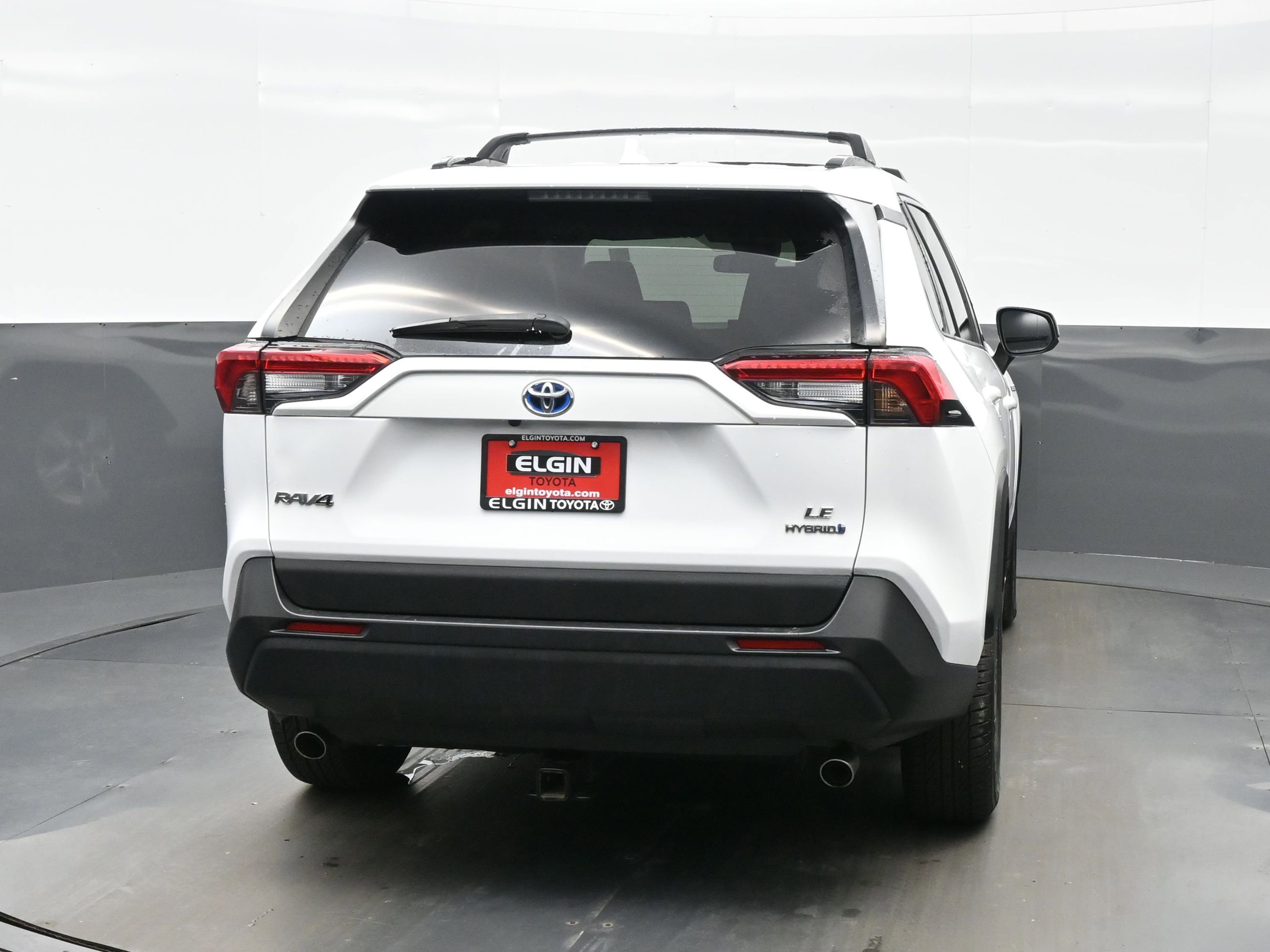 Used 2021 Toyota RAV4 LE AWD/4WD image 5
