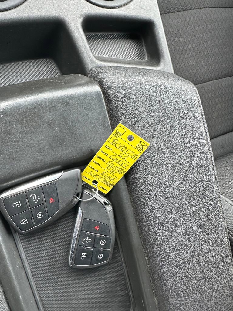 Used 2022 Chevrolet Silverado 1500 RST AWD/4WD image 13