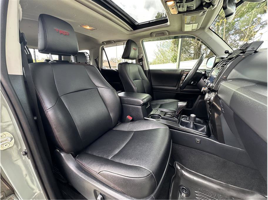 Used 2022 Toyota 4Runner TRD Off-Road Premium w/ Moonroof Package image 4
