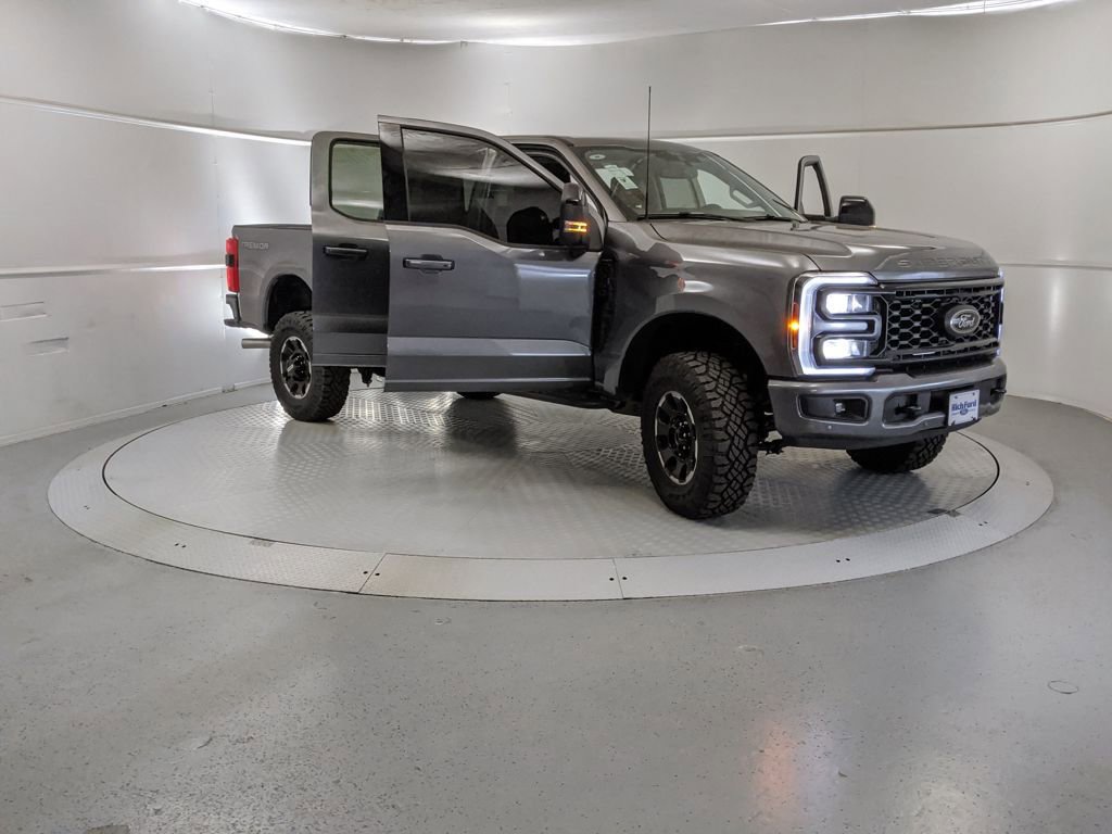 New 2025 Ford F250 Lariat w/ Lariat Ultimate Package image 7