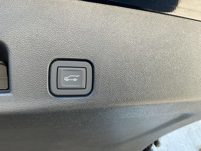 New 2026 Chevrolet Traverse Z71 w/ Enhanced Driving Package AWD/4WD image 24