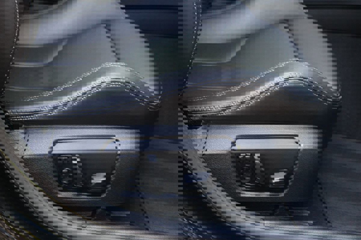 Used 2015 BMW M3 Sedan RWD image 21