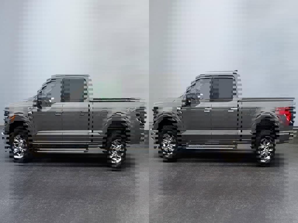 Used 2024 Ford F150 XLT w/ Tow/Haul Package image 2