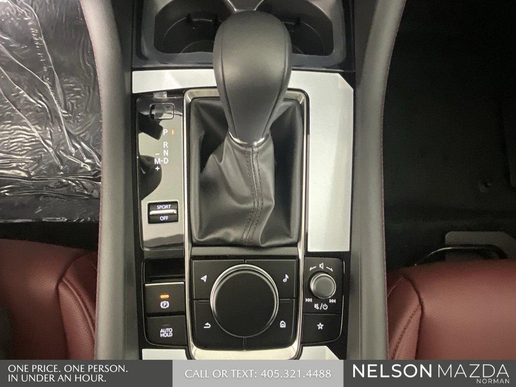 New 2026 MAZDA MAZDA3 Carbon image 38