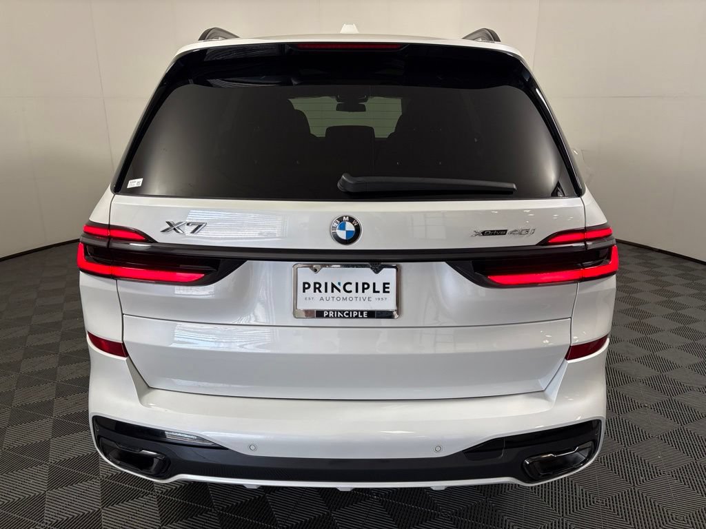 Certified 2026 BMW X7 xDrive40i w/ Executive Package AWD/4WD image 6
