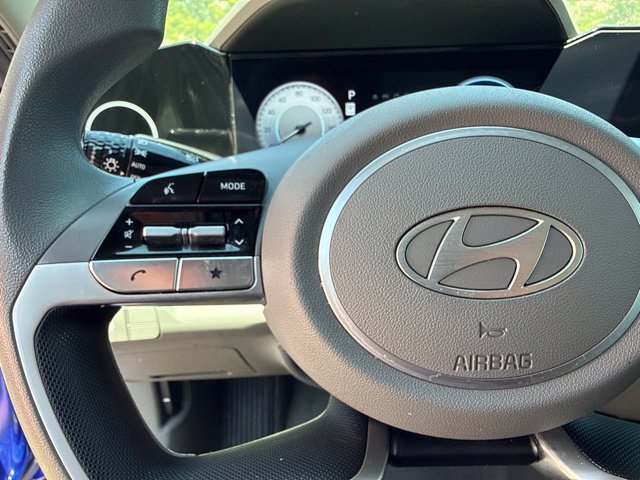 Used 2024 Hyundai Elantra SEL FWD image 30