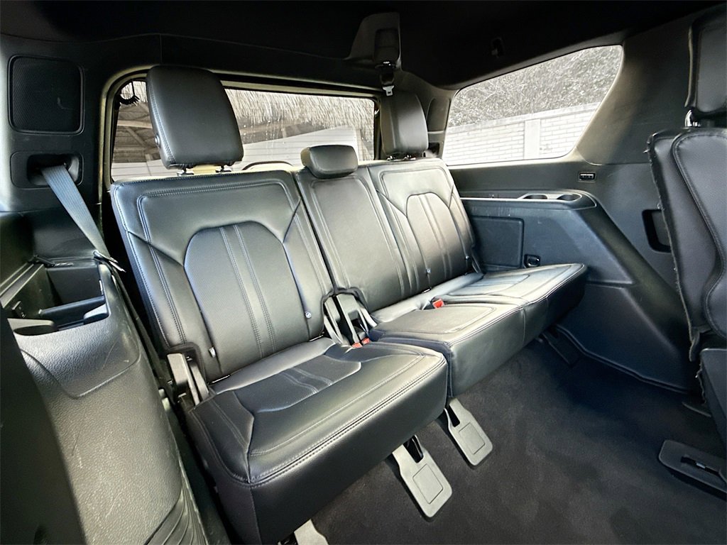 Used 2021 Ford Expedition Limited image 31