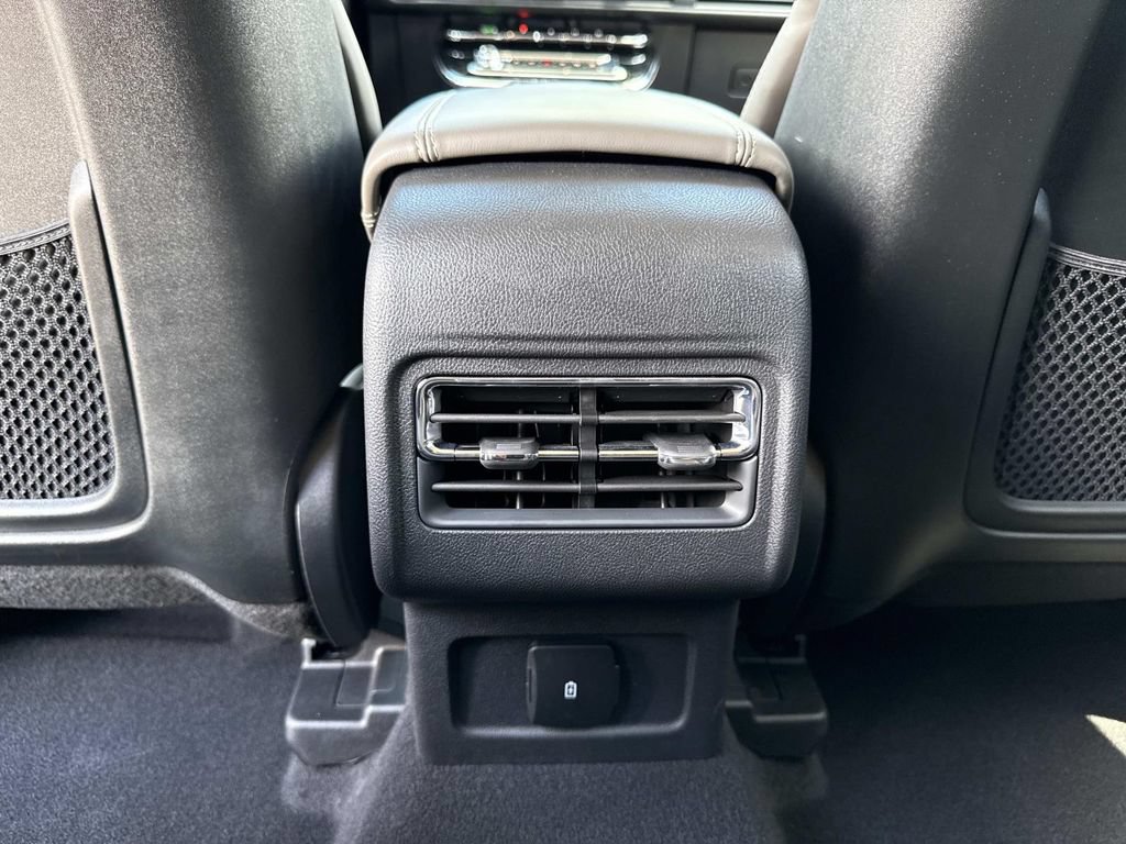 Certified 2026 Lincoln Corsair Premiere AWD/4WD image 16