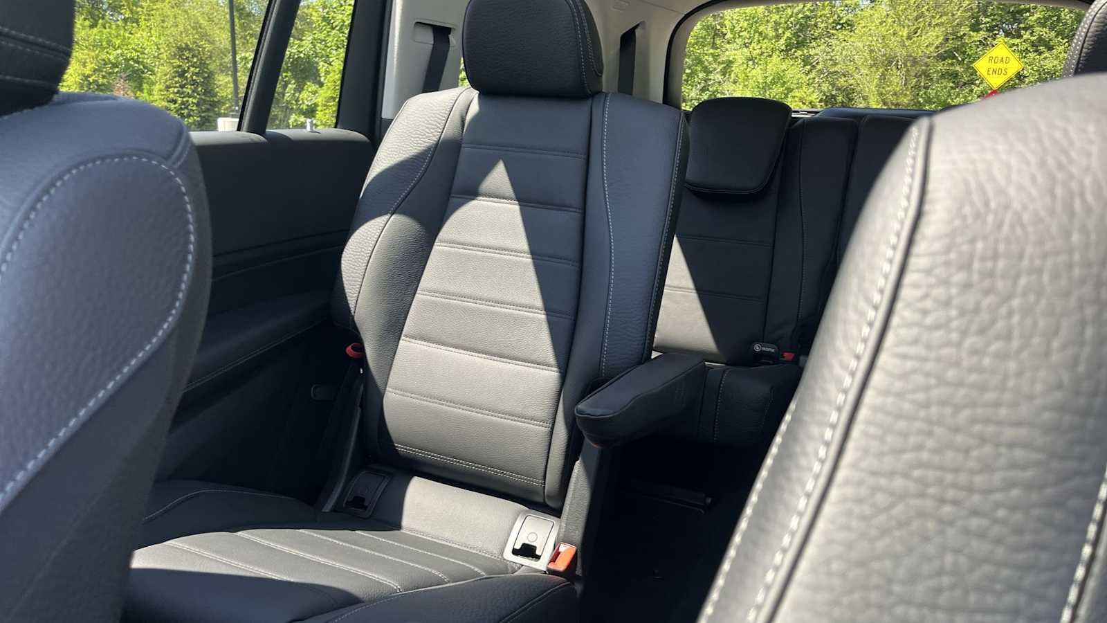 New 2026 Mercedes-Benz GLS 450 4MATIC image 34