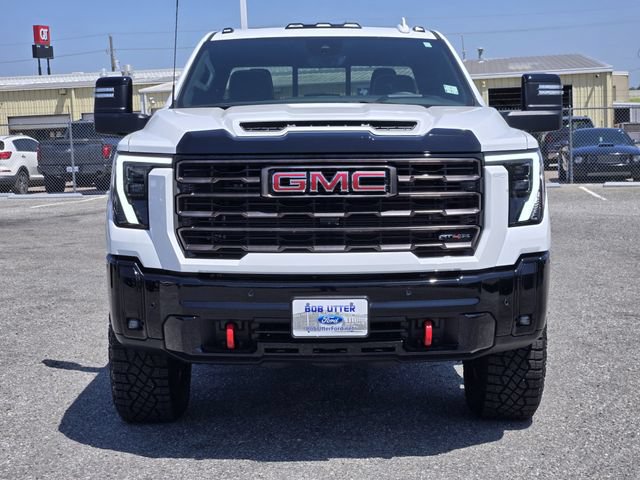 Used 2026 GMC Sierra 2500 AT4X AWD/4WD image 2