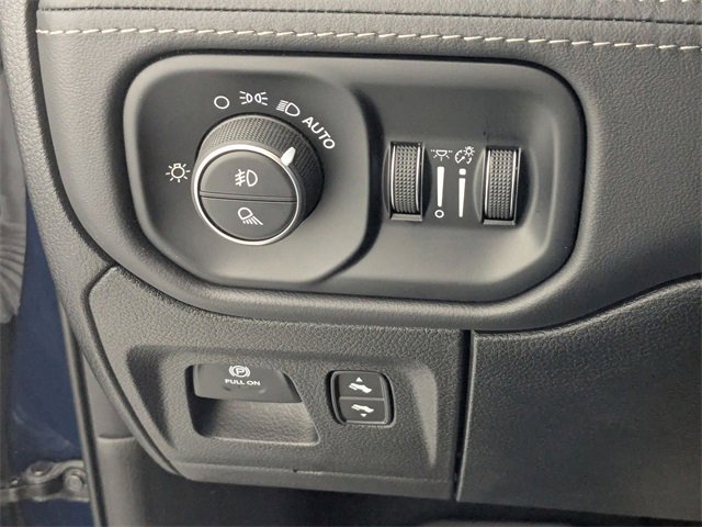Used 2024 RAM 1500 Limited w/ Body Color Bumper Group image 15