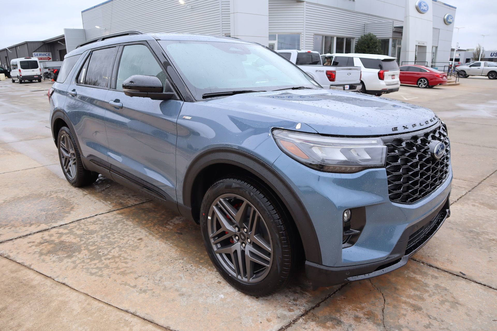 New 2026 Ford Explorer ST-Line w/ ST-Line Street Pack RWD image 1