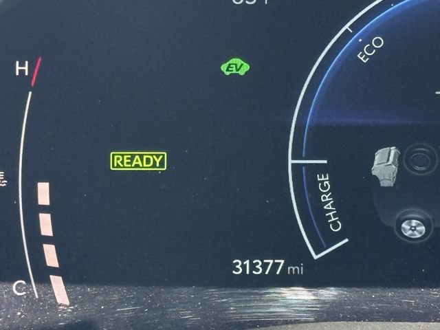 Used 2025 Toyota Camry SE FWD image 16