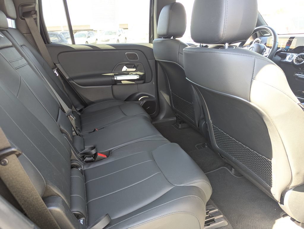 Used 2022 Mercedes-Benz EQB 350 4MATIC image 30
