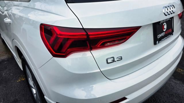 Used 2021 Audi Q3 2.0T Premium w/ Convenience Package image 42