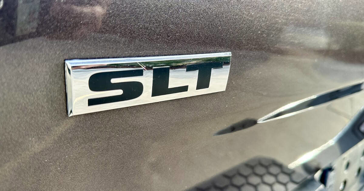 Used 2019 RAM 1500 Classic SLT w/ Luxury Group image 21