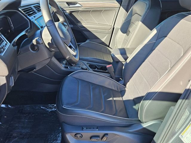 Used 2024 Volkswagen Tiguan SEL R-Line AWD/4WD image 13