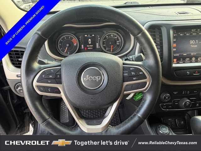 Used 2017 Jeep Cherokee Latitude w/ Safety/Convenience Group AWD/4WD image 13