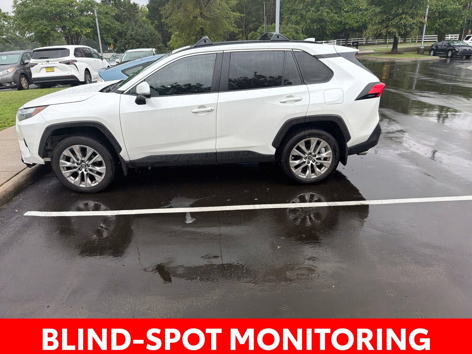 Used 2025 Toyota RAV4 XLE Premium FWD image 7