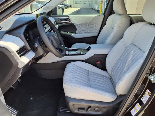 New 2026 Mitsubishi Outlander SEL image 14