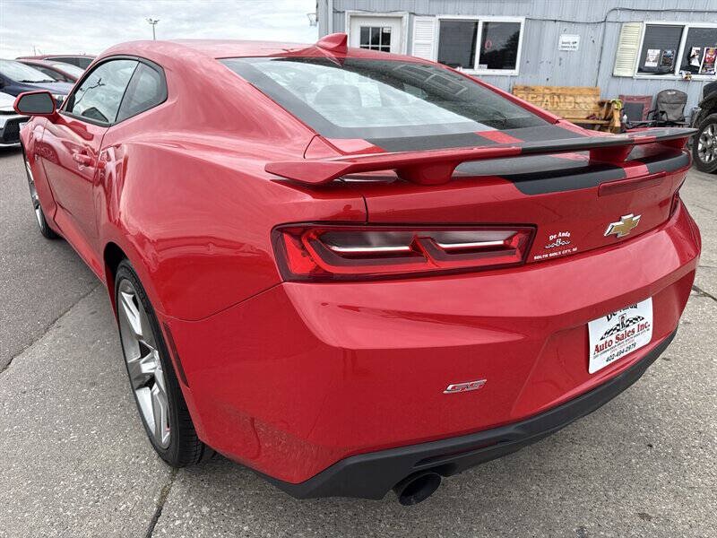 Used 2017 Chevrolet Camaro SS RWD image 5