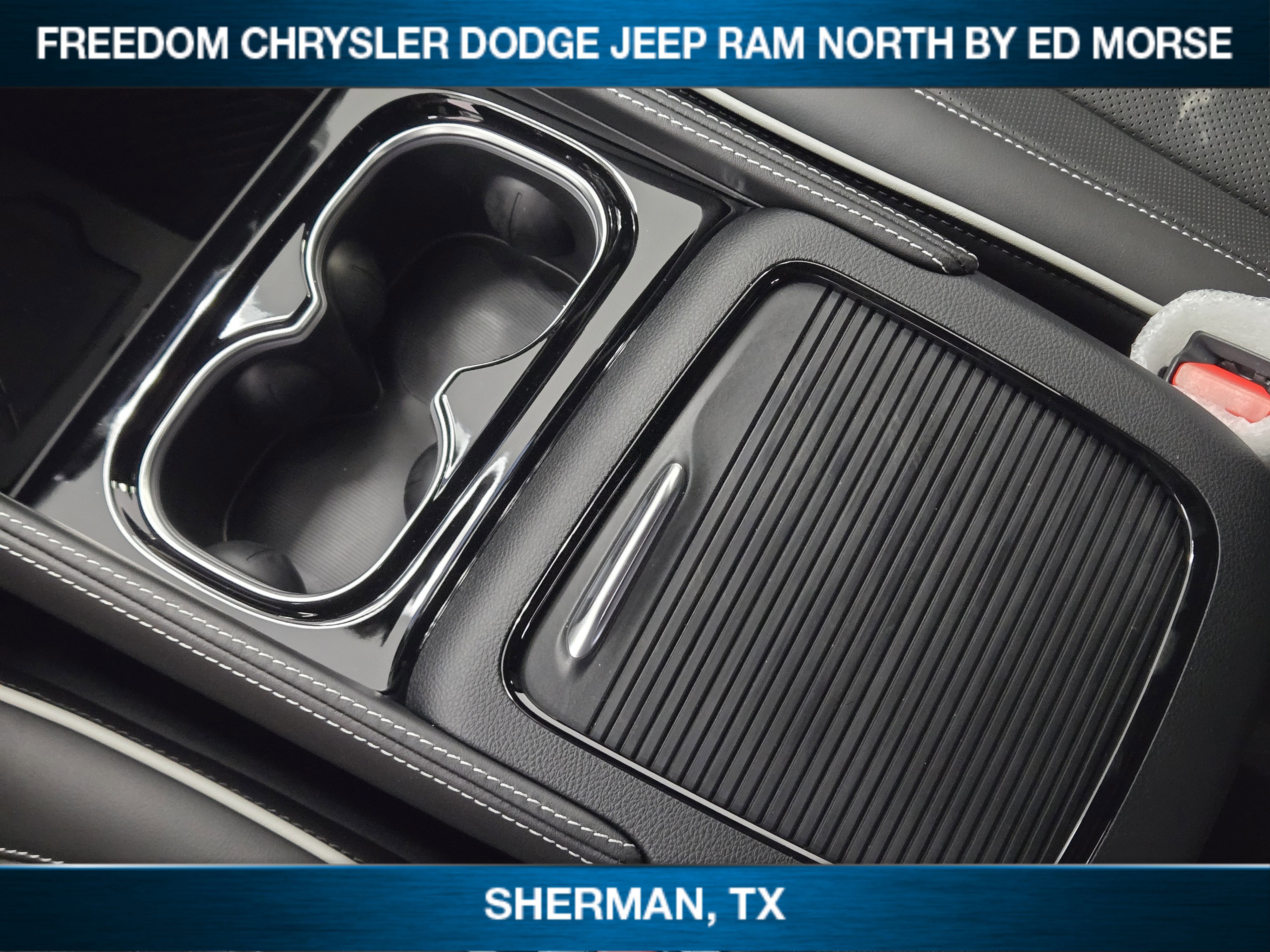 New 2026 Chrysler Pacifica Limited image 14