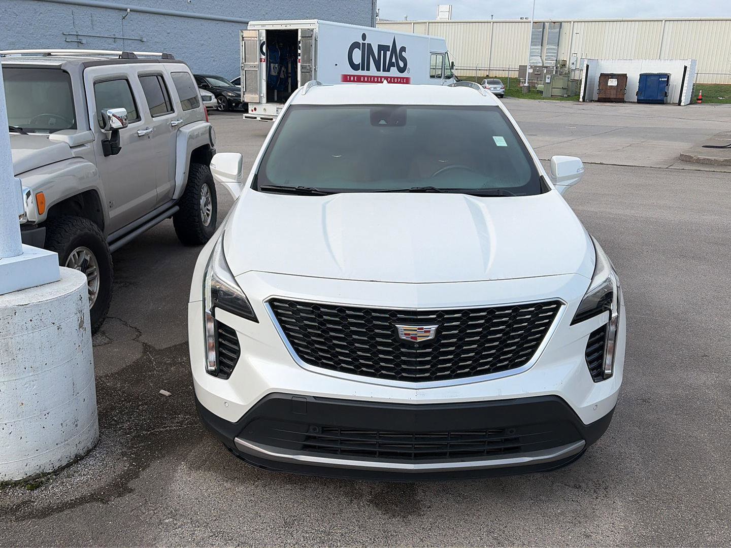 Used 2022 Cadillac XT4 Premium Luxury w/ Enhanced Visibility Package FWD image 1