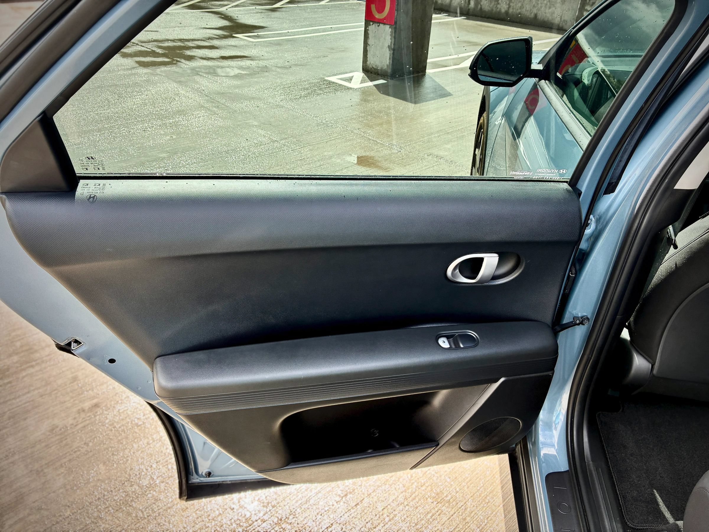 Used 2024 Hyundai Ioniq 5 SE RWD image 21
